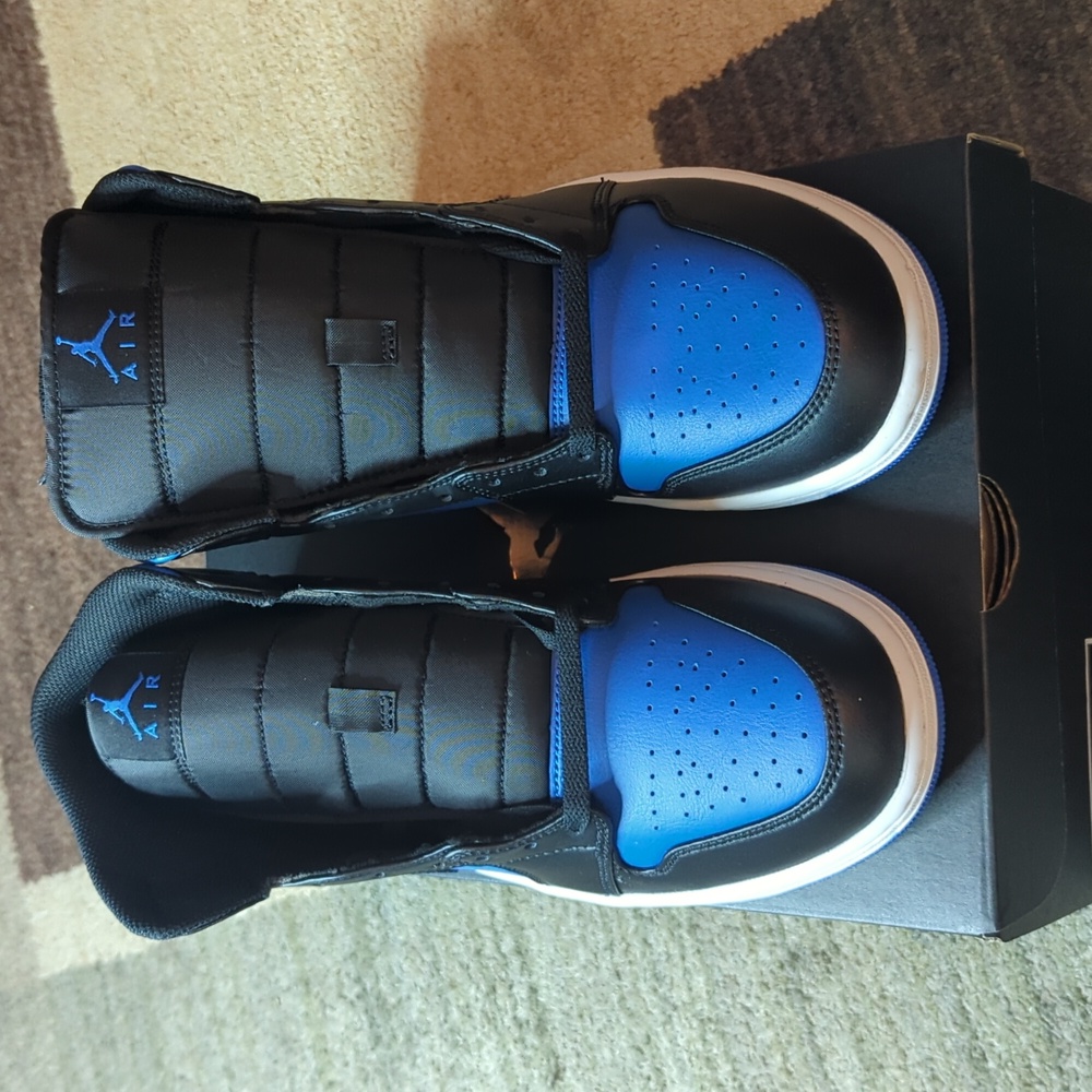 Jordan 1 Mid Black Royal Blue Size 11 - Picture 2 of 6